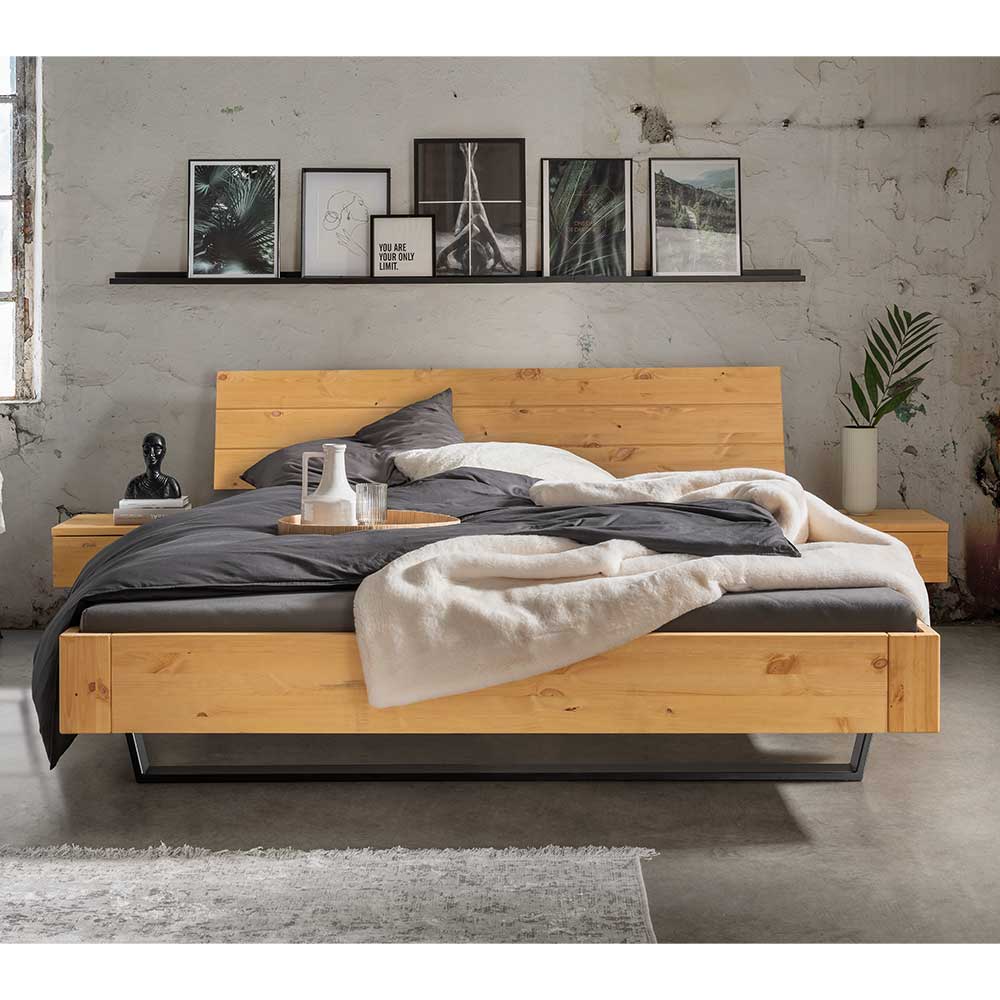 Doppelbett Grossi im Industry und Loft Stil aus Kiefer Massivholz