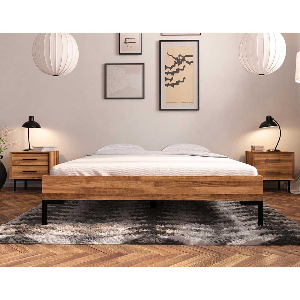 Wildeiche Massivholzbett Yalley im Skandi Design mit Gestell aus Metall
