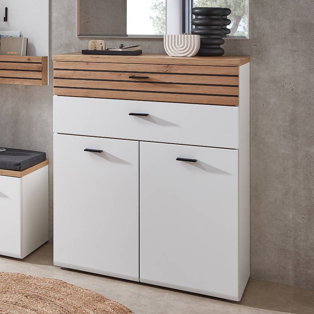 Hochkommode Luzie in modernem Design mit Drehtüren