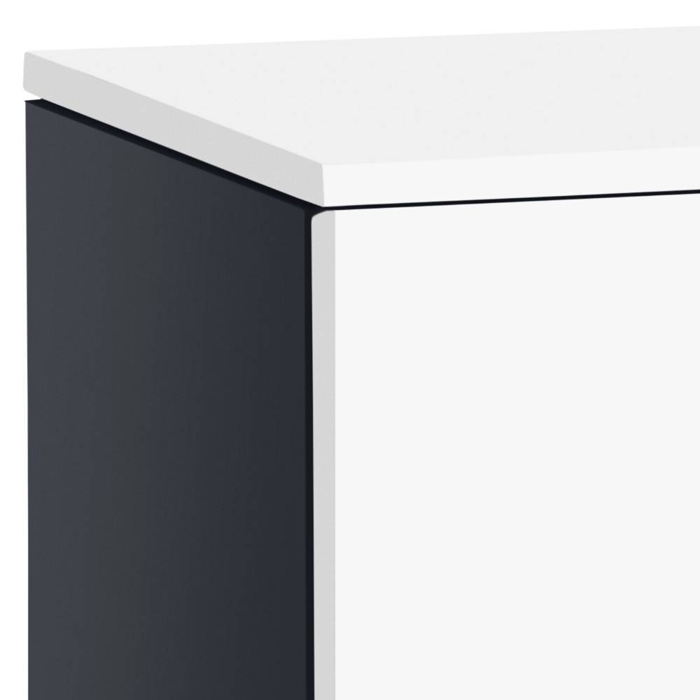 Kommode Benadetta in modernem Design mit Metallgriffen