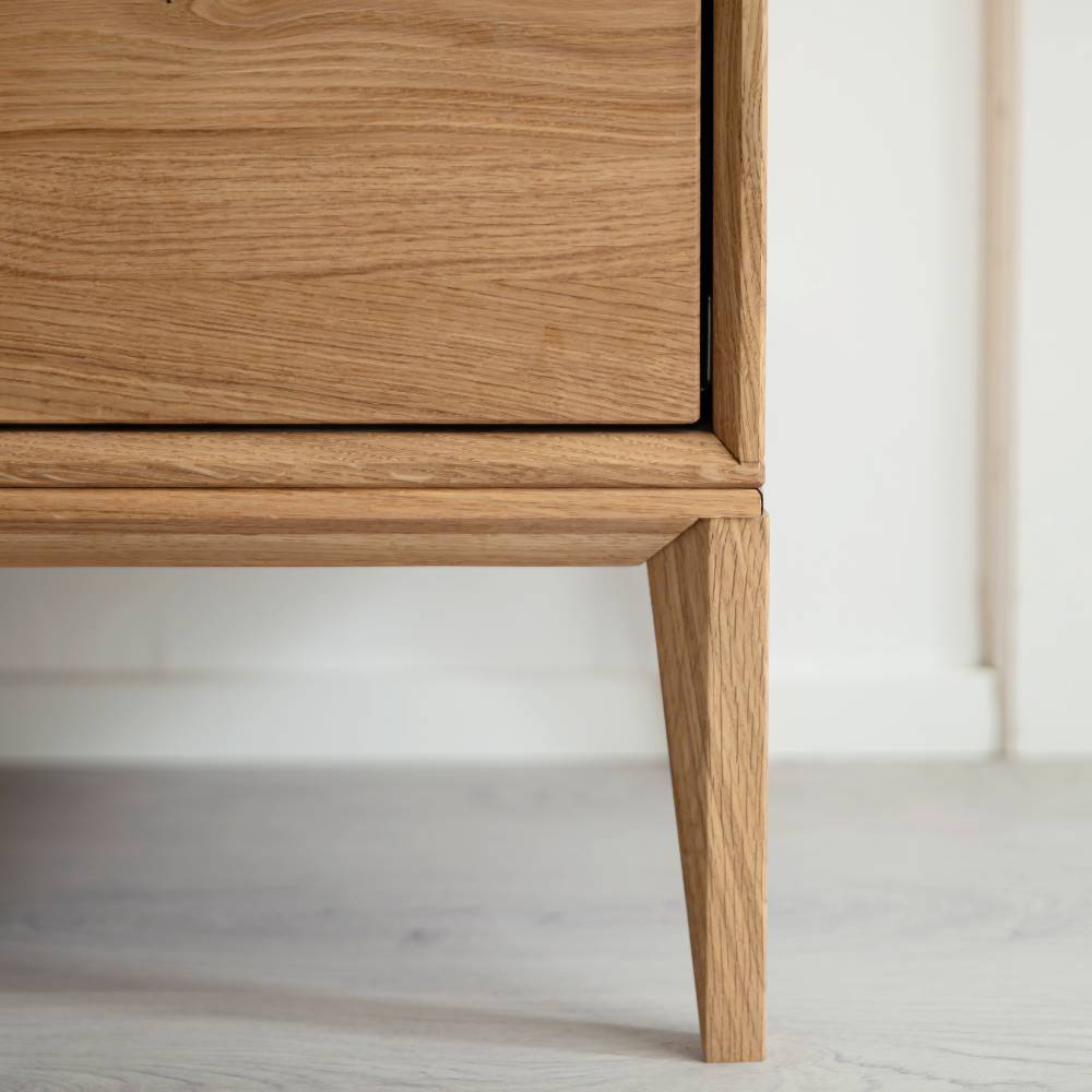 Sidebord Belafoma aus Eiche Massivholz mit drei Schubladen