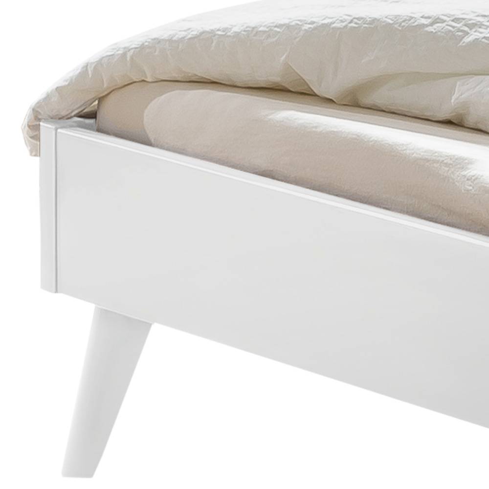 Weißes 140x200 Bett Pattinos aus MDF lackiert