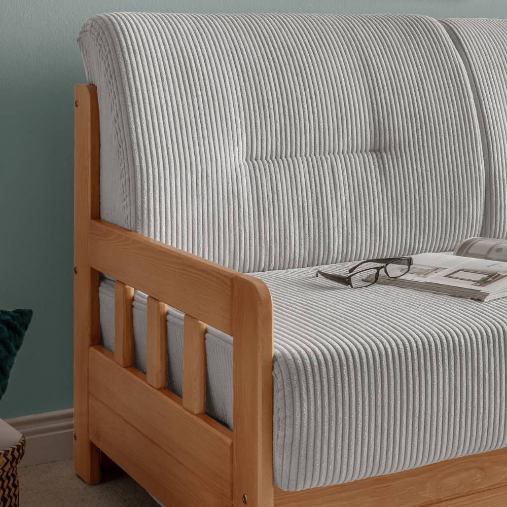 Landhausstil Schlafsofa Attrona aus Kiefer Massivholz 154 cm breit