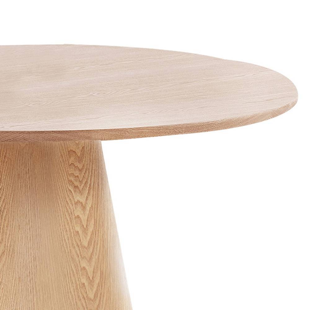 Esstisch Gonlay in runder Form im Skandi Design