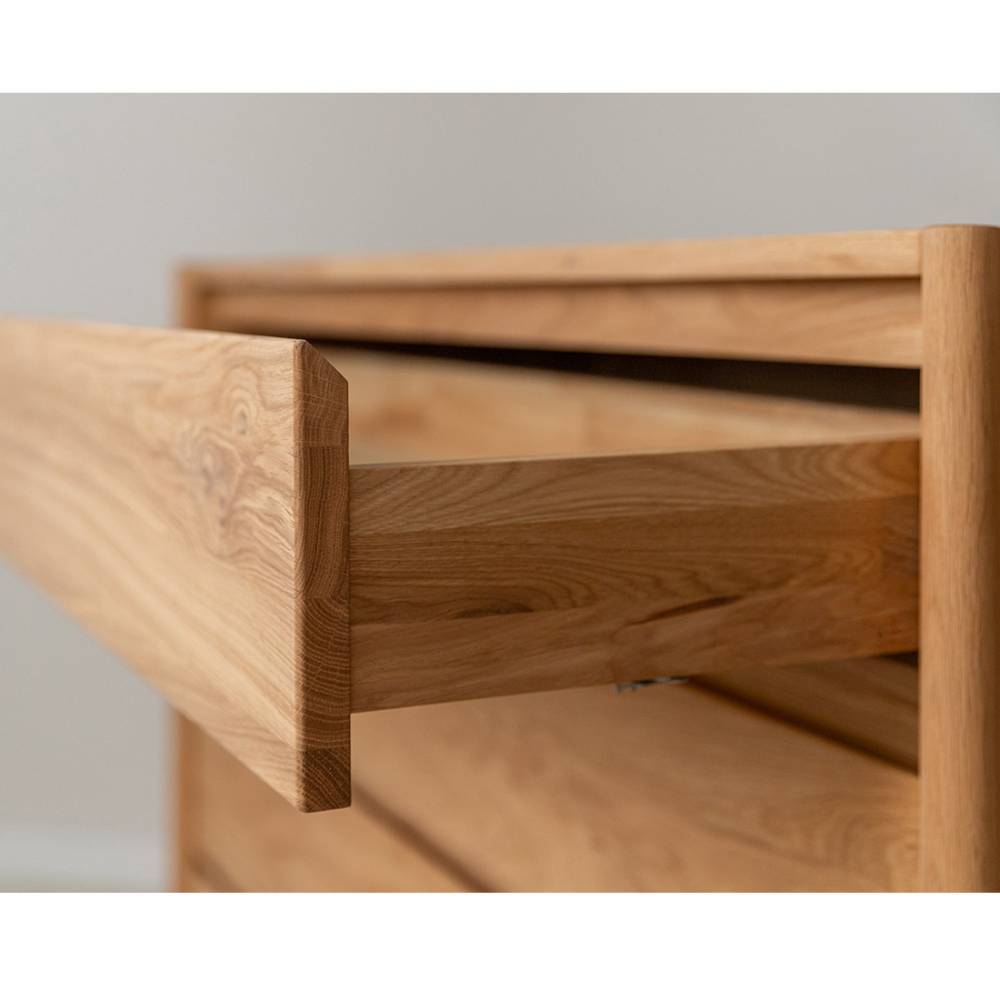 Kommode Gravura aus Eiche Massivholz mit vier Schubladen