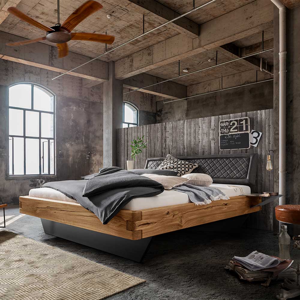 Doppelbett Coritanta im Industry und Loft Stil aus Wildeiche Massivholz