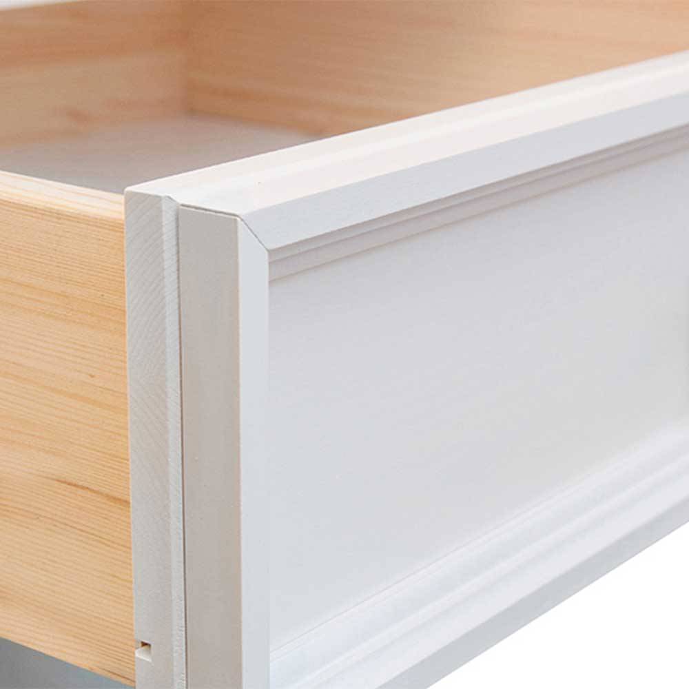 Wohnzimmerschrank Corao im Landhausstil mit Glastür