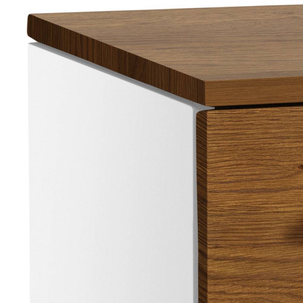 Kommode Jossa in modernem Design mit Holzgriffen