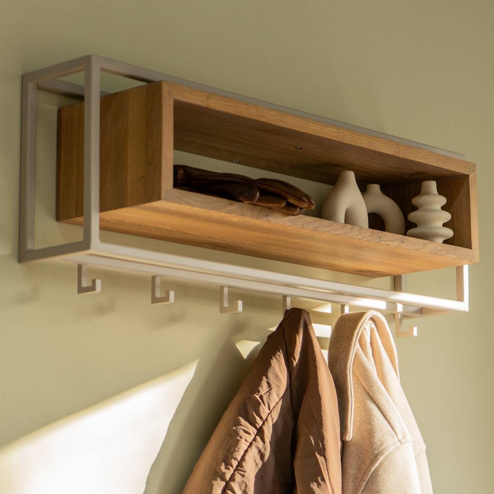 Garderobe Ayla aus Eiche Massivholz und Stahl