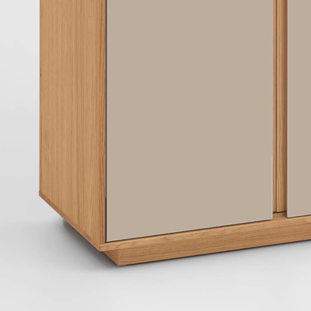 Garderobenschrank Lacurvia mit Drehtüren in Taupe