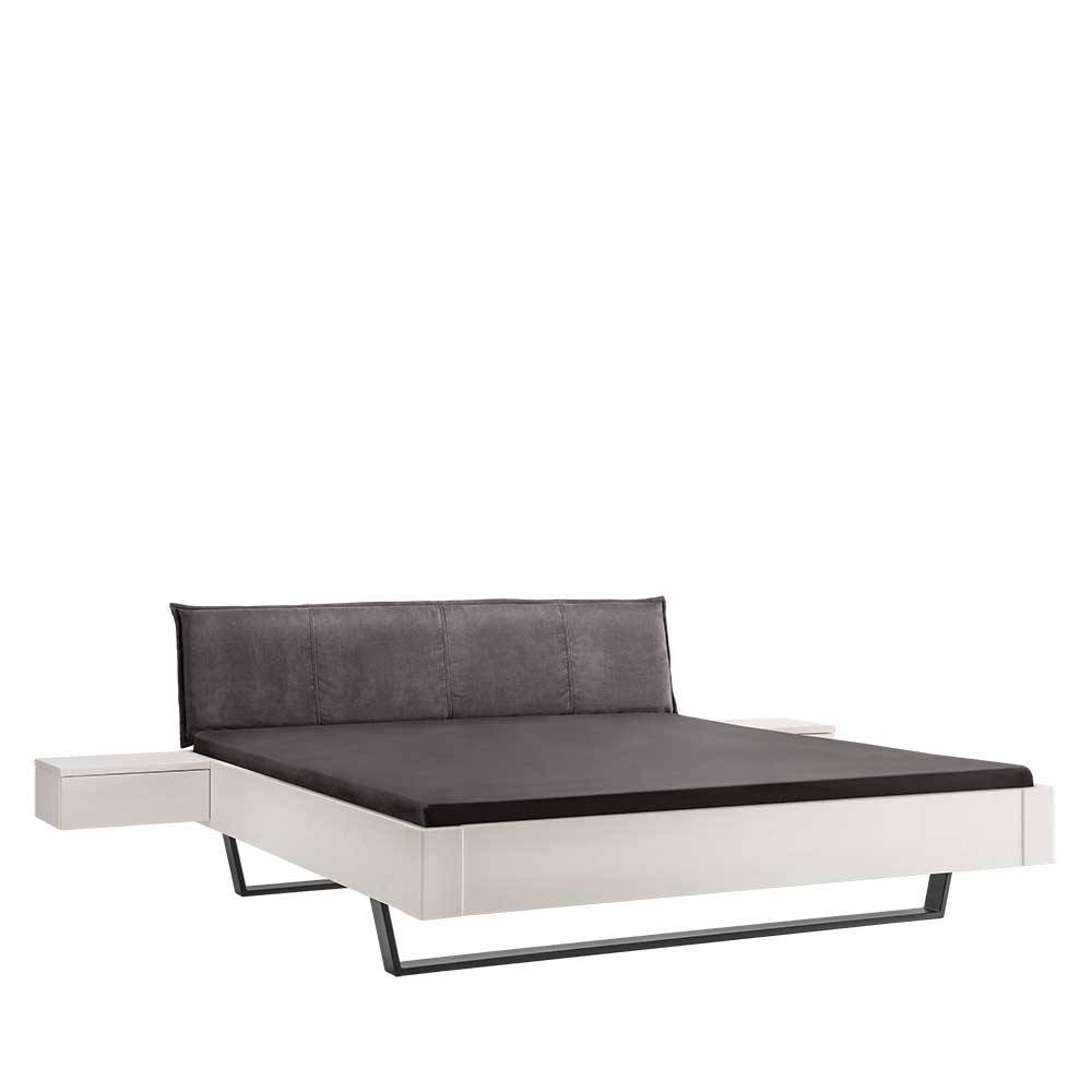 Doppelbett Bevania mit Metall Bügelgestell im Industry und Loft Stil