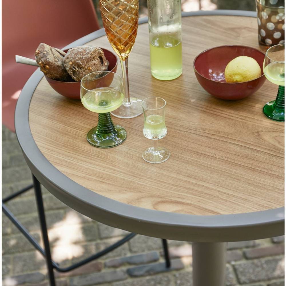 Stehtisch Ufficio durch Gasdruck höhenverstellbar in runder Form