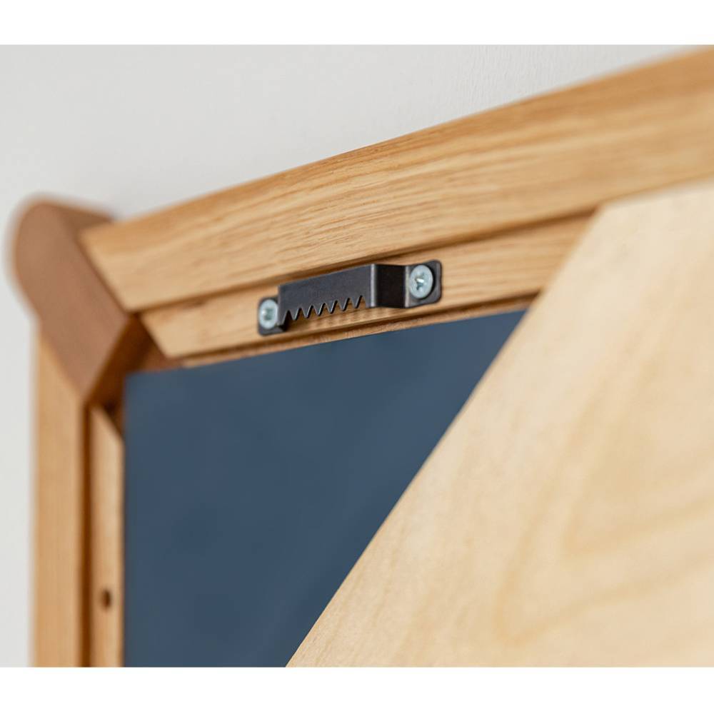 Wandspiegel Gravura mit Holzrahmen in modernem Design