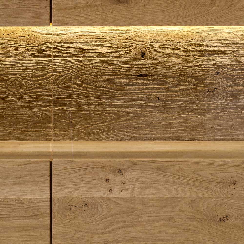 Vitrinen Highboard Onitos aus Wildeiche Massivholz 145 cm hoch