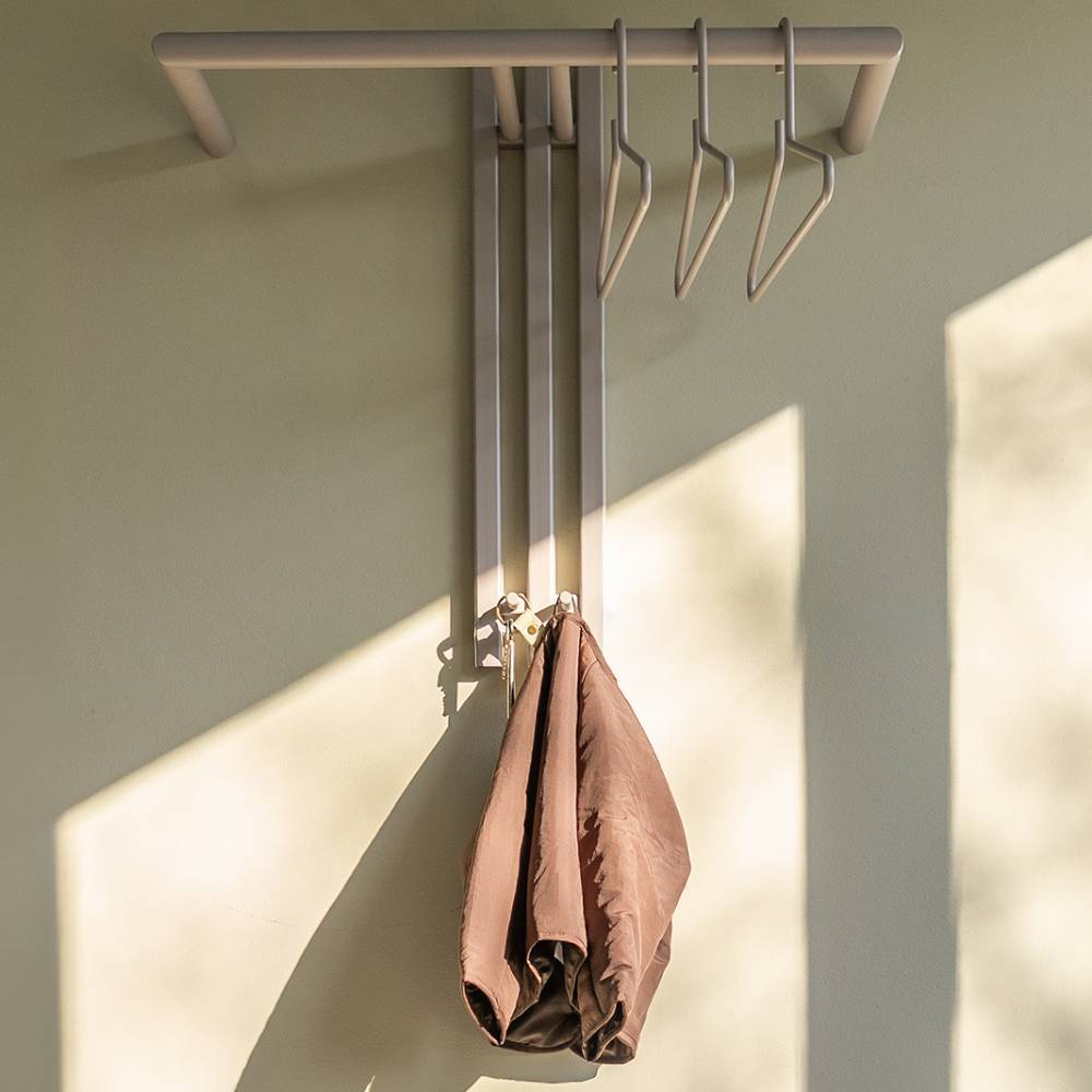 Wandgarderobe Root aus Stahl pulverbeschichtet
