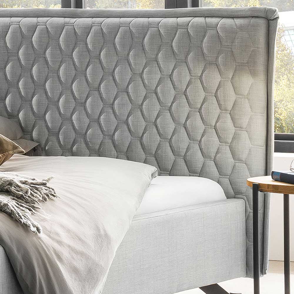 Stoffbett 140x200 cm Jaclyn in Grau und Anthrazit mit Fußgestell aus Metall