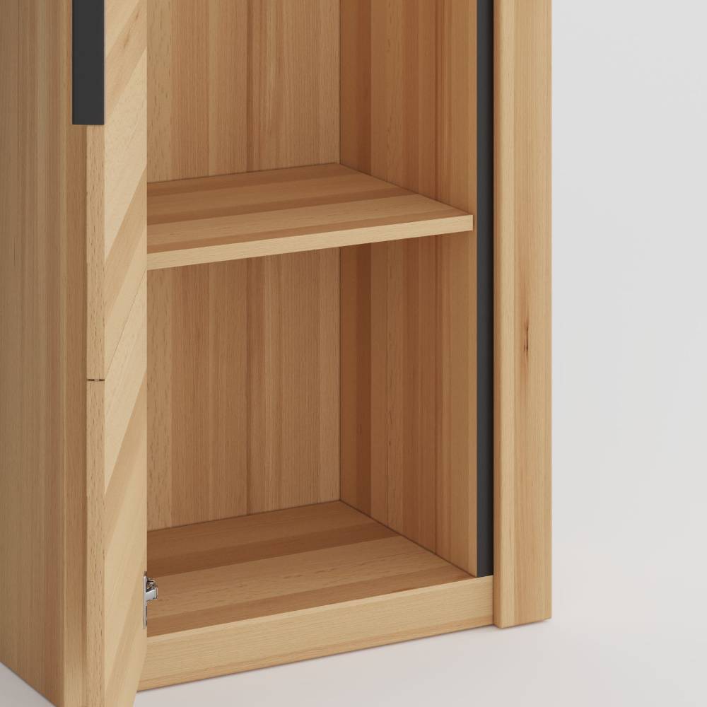 Garderobenschrank Zella in modernem Design mit Metallgriff