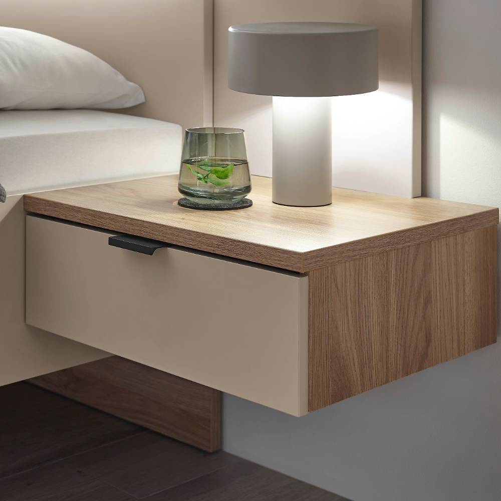 Komplettschlafzimmer Mero in modernem Design mit LED Beleuchtung (vierteilig)