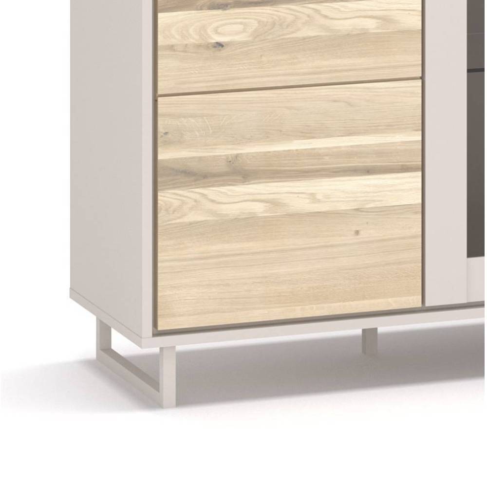 Wohnzimmervitrine Fortlanda mit drei Glasböden in modernem Design