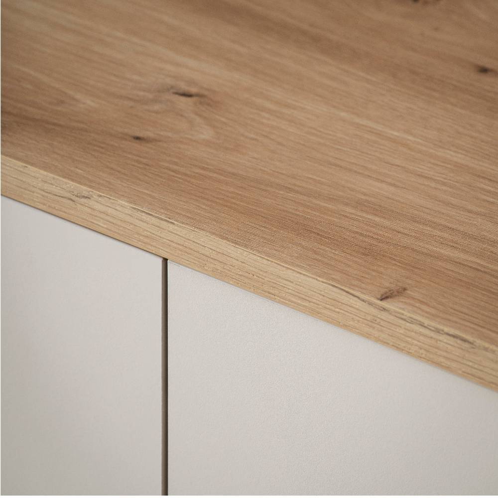 Sideboard Ikba mit drei Schubladen und Drehtüren