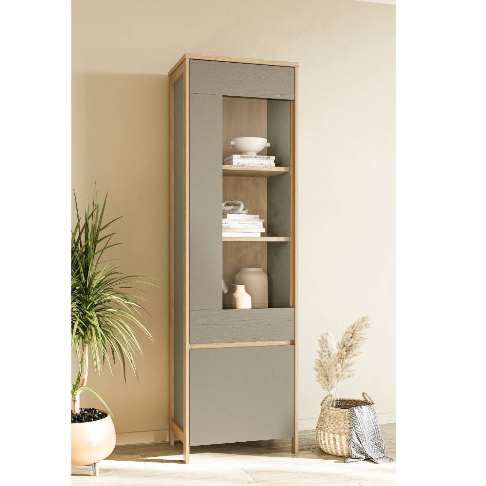 Stauraumvitrine Fine mit Glastür und drei Einlegeböden