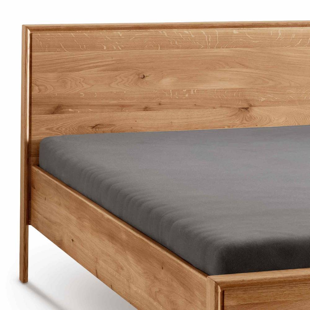 Doppelbett Zwettl aus Wildeiche Massivholz geölt