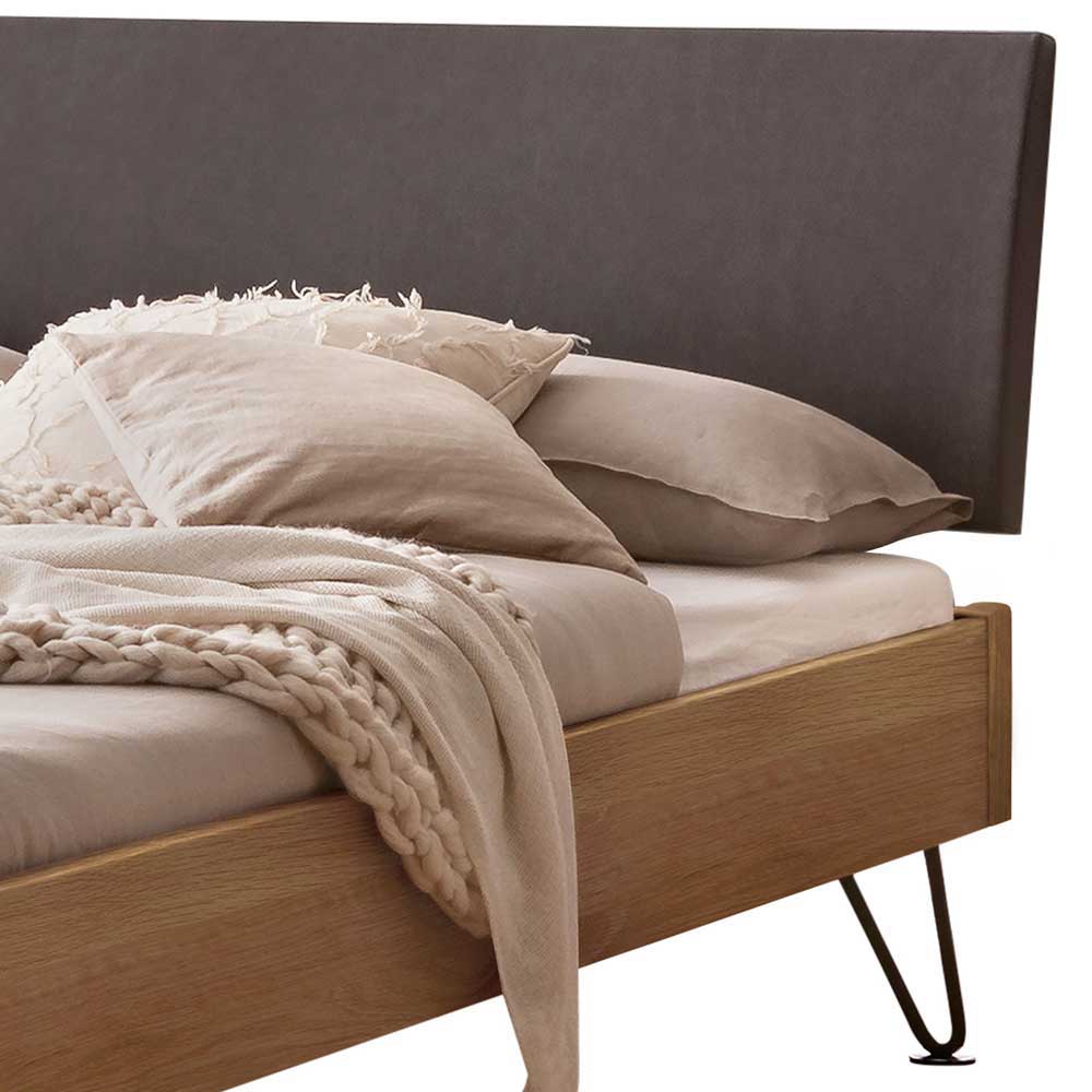 Wildeiche Doppelbett modern Viko mit Gestell aus Metall und Polsterkopfteil