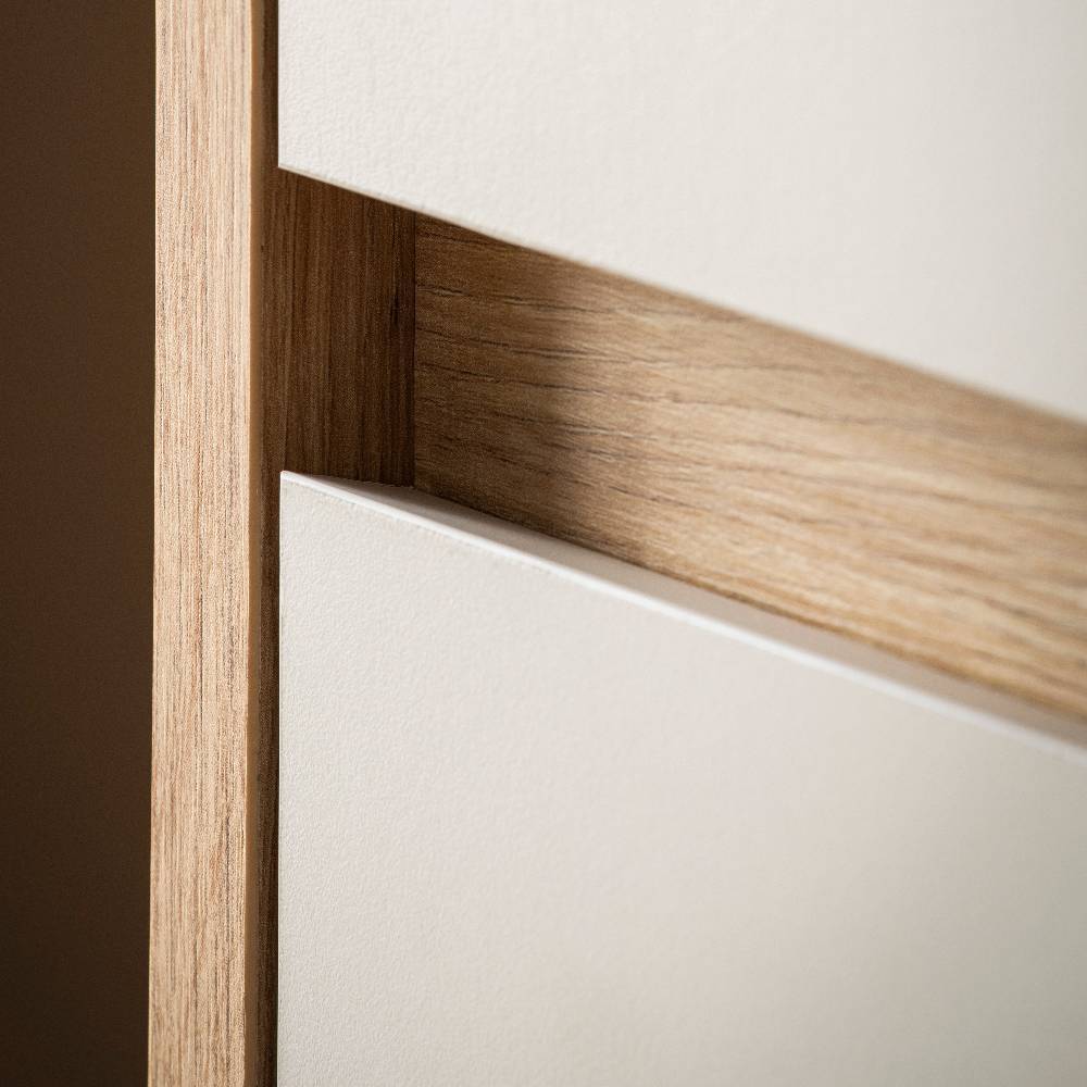 Sideboard Ikba mit drei Schubladen und Drehtüren