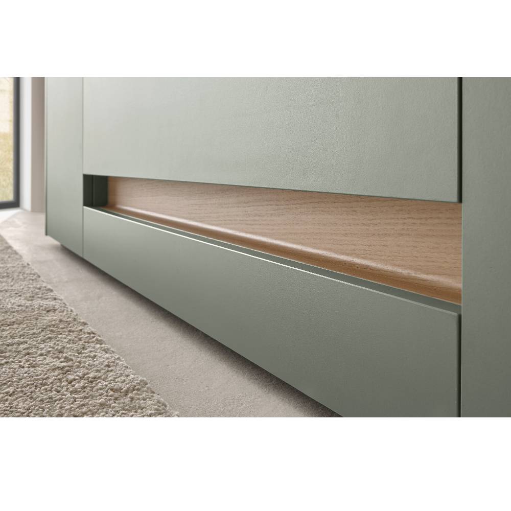 Wohnzimmer Anbauwand Ulfava in Graugrün und Eichefarben (vierteilig)