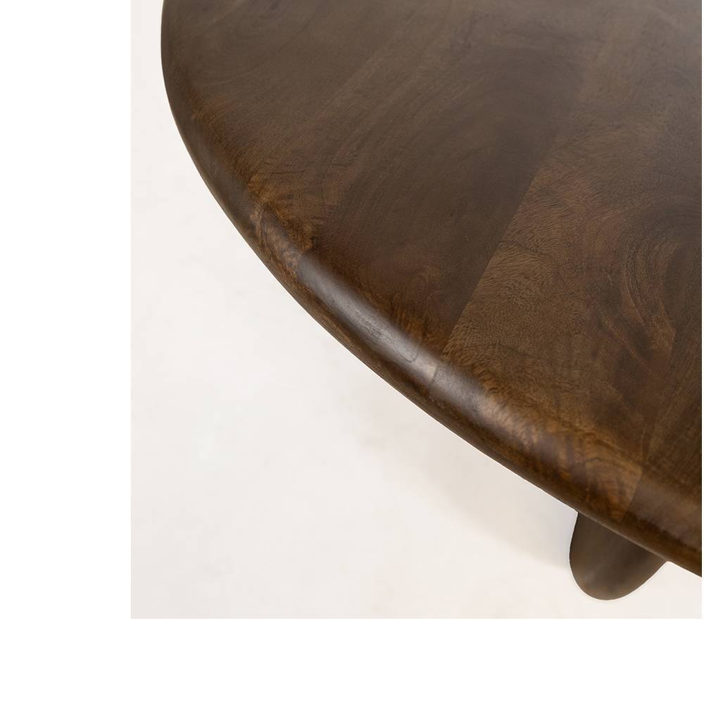 Couchtisch Langton in runder Form mit Wangen Gestell
