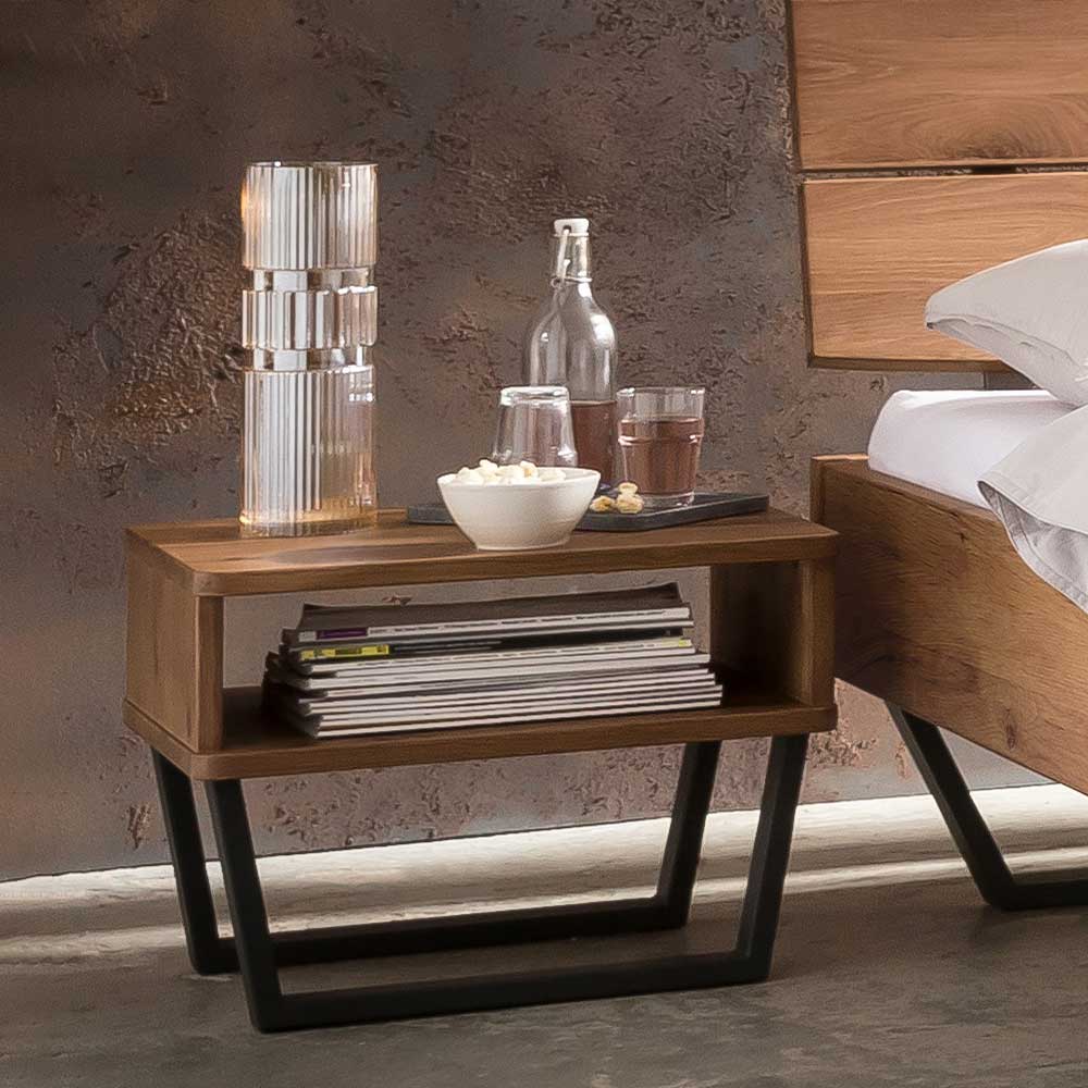 Echtholzbett Evillan im Industrie und Loft Stil aus Wildeiche und Metall