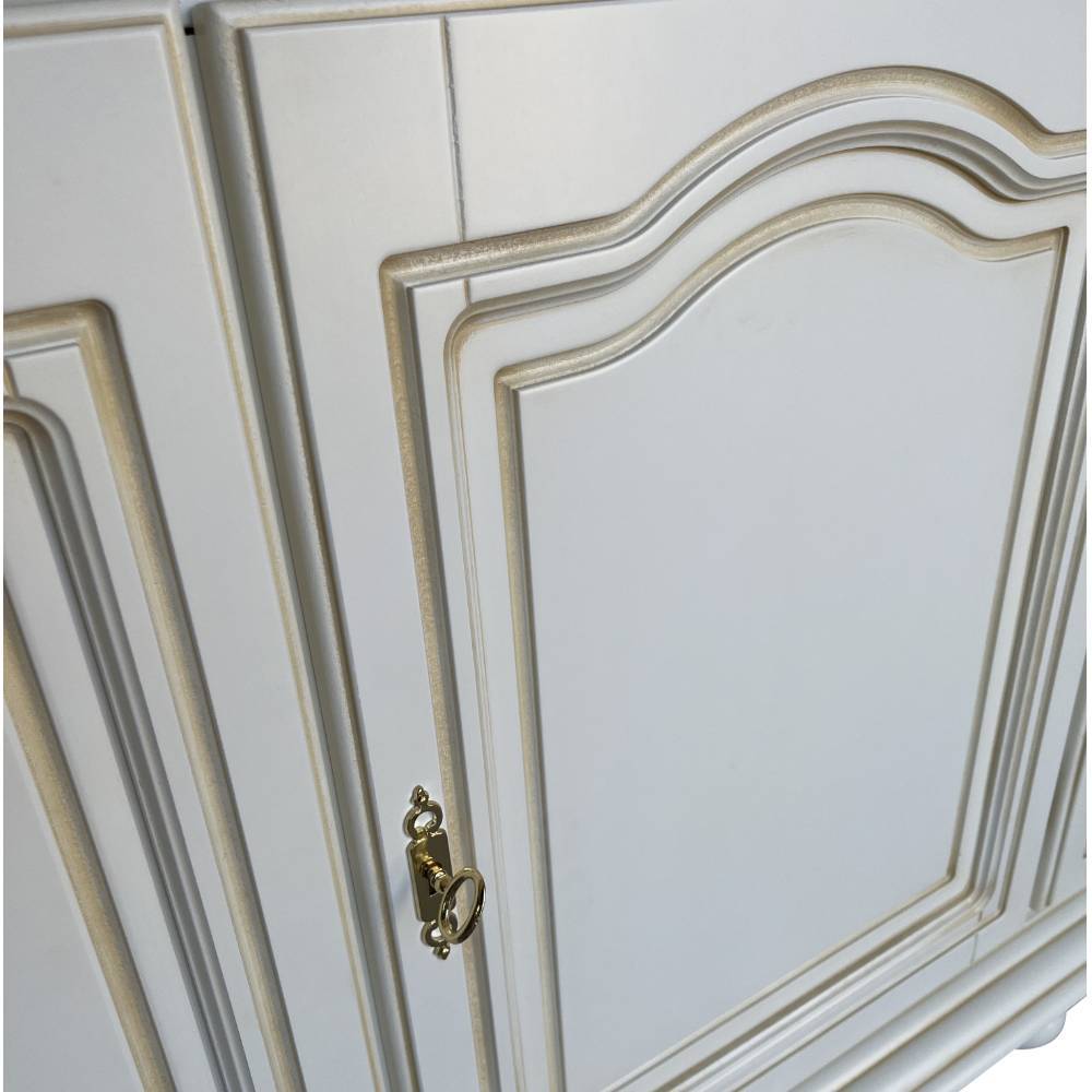 Sideboard Ewana in Antikweiß mit drei Schubladen und Türen