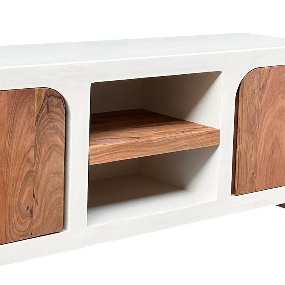 TV Board Janyna mit Struktur Kalkputz und Massivholz Türen