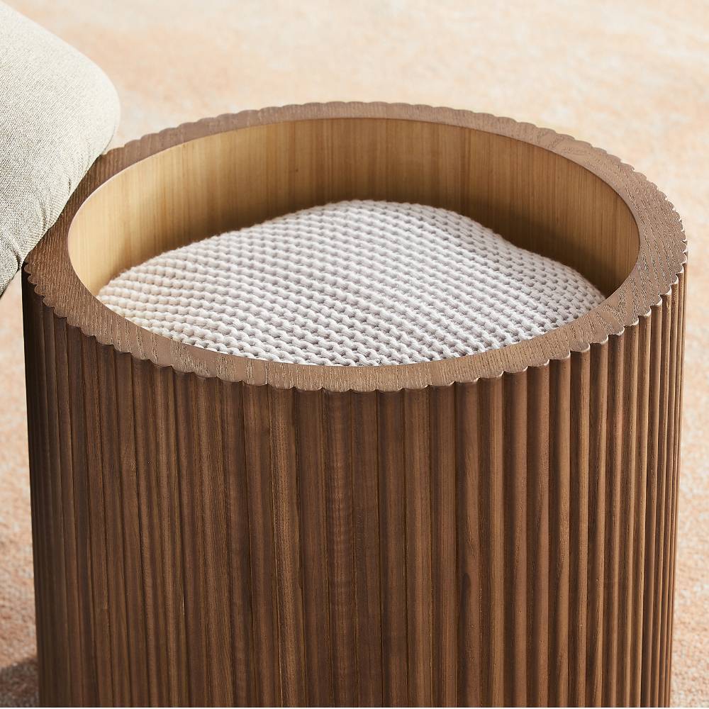 Hocker Calapus in Hellbraun und Walnussfarben