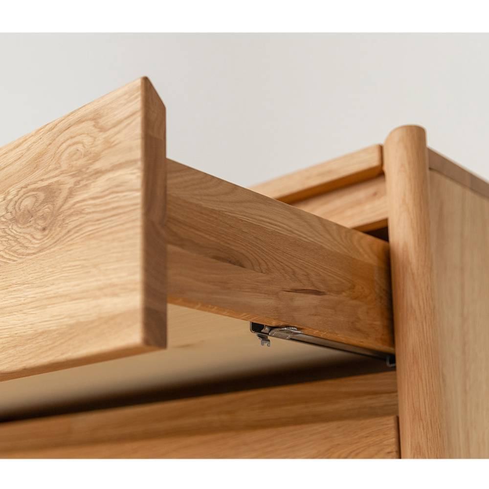 Kommode Gravura aus Eiche Massivholz mit vier Schubladen