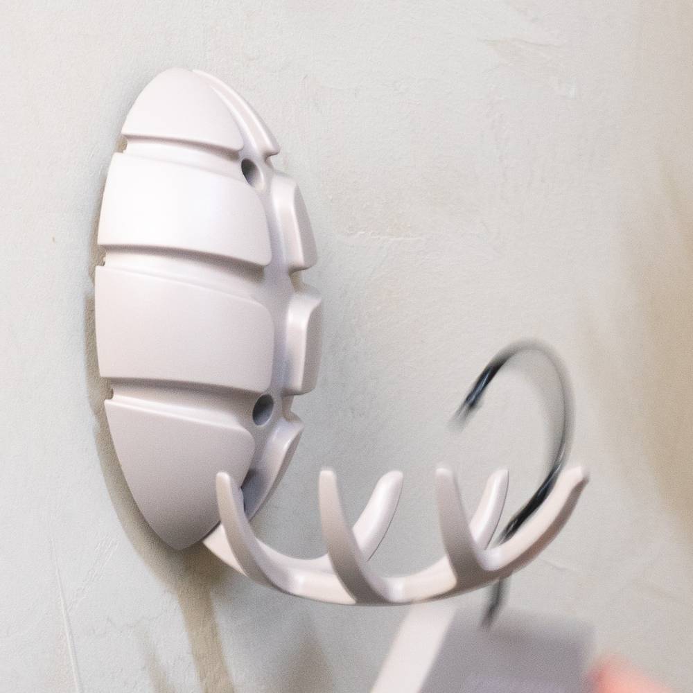 Wandhaken Tuskana in Taupe aus Kunststoff und Metall