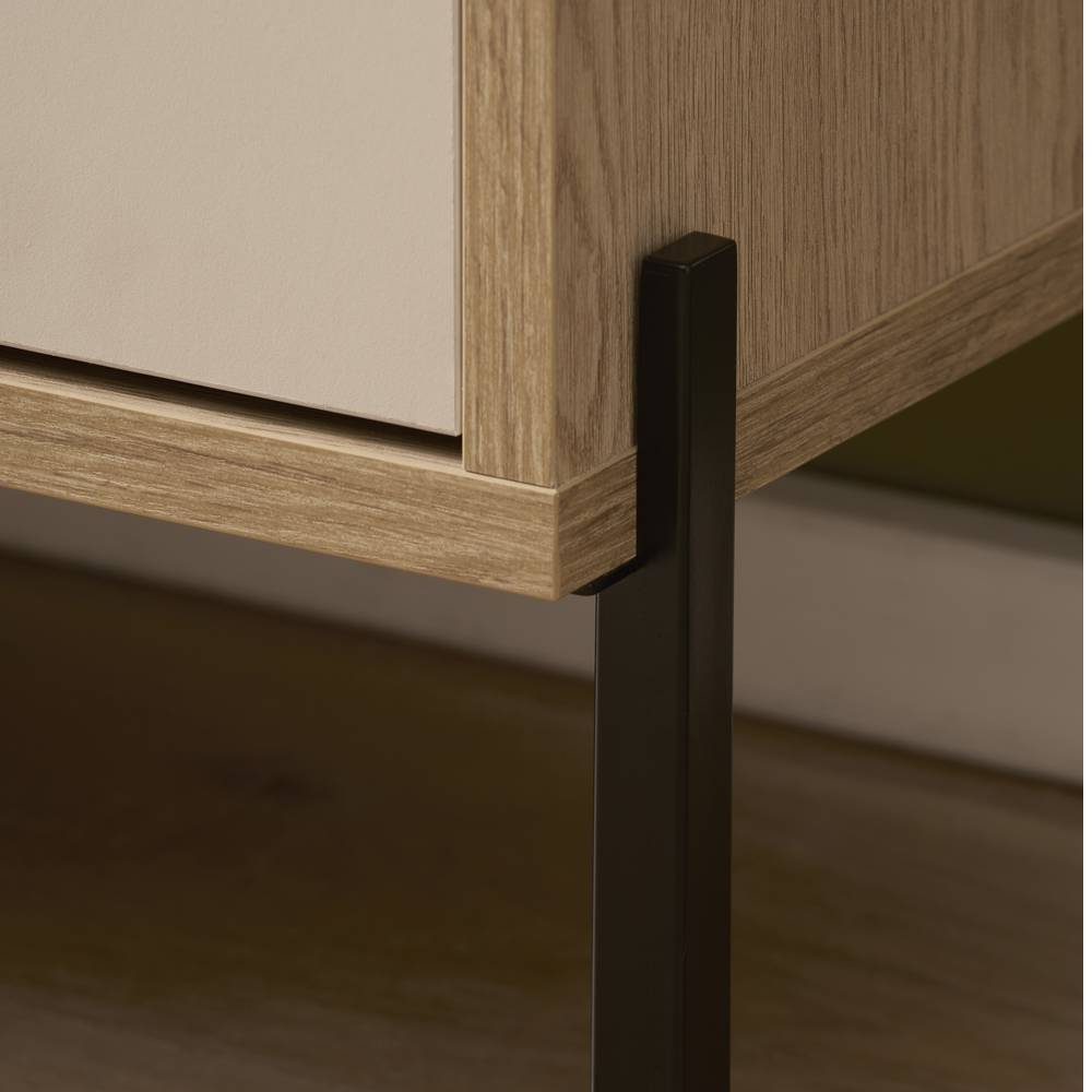 Sideboard Zimena mit zwei offenen Fächern 205 cm breit