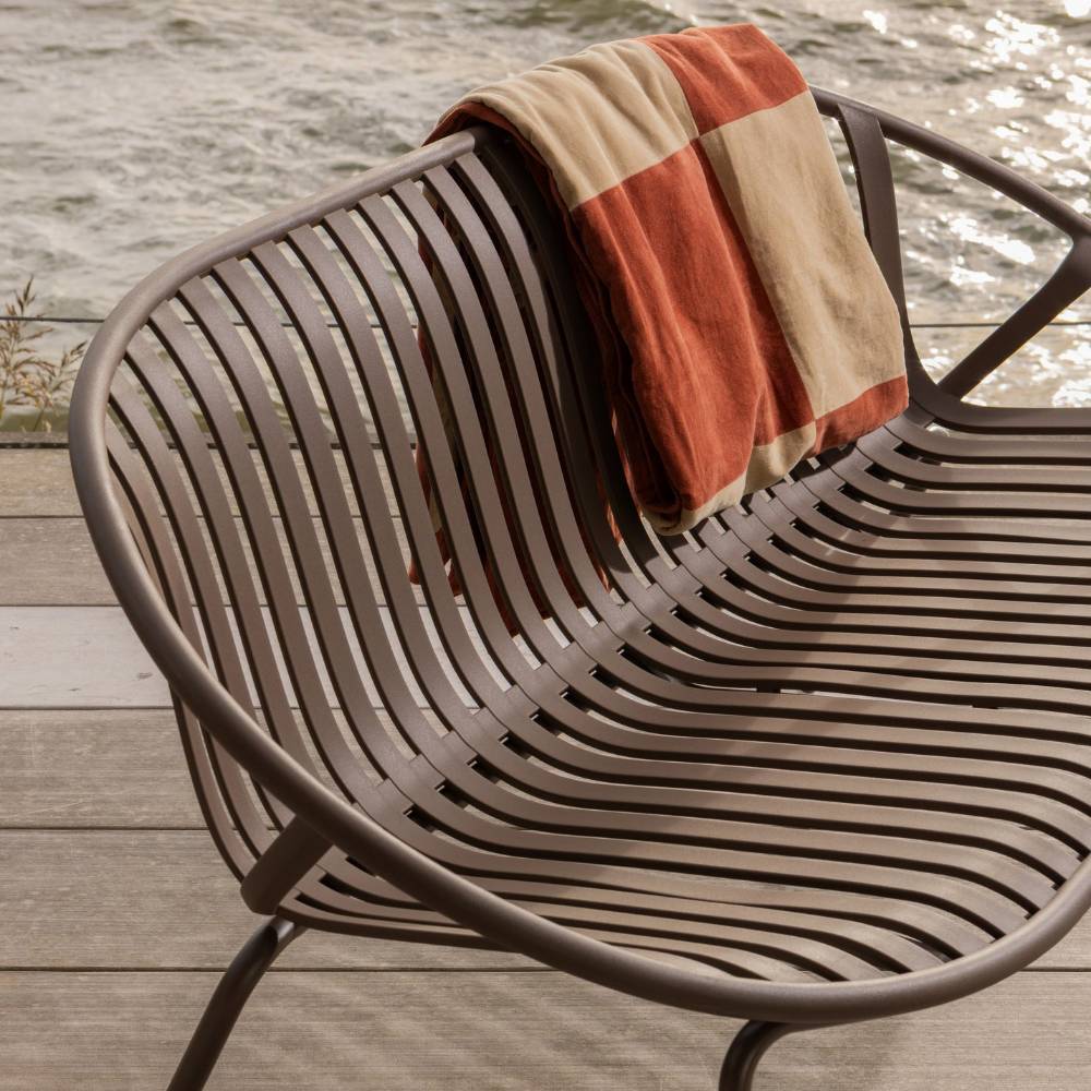 Outdoor Sitzbank Granada in Dunkelbraun-Lila 131 cm breit