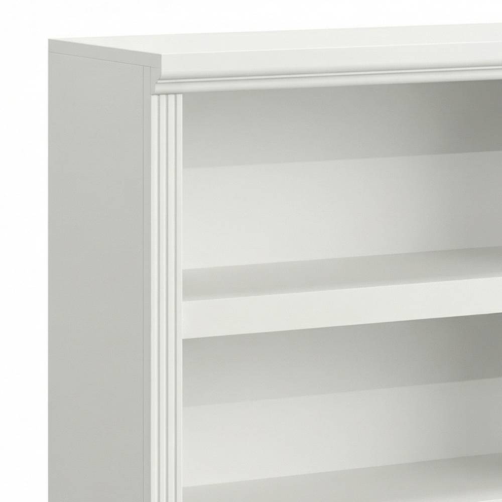 Bücherregal Phil in Cremeweiß im Landhausstil