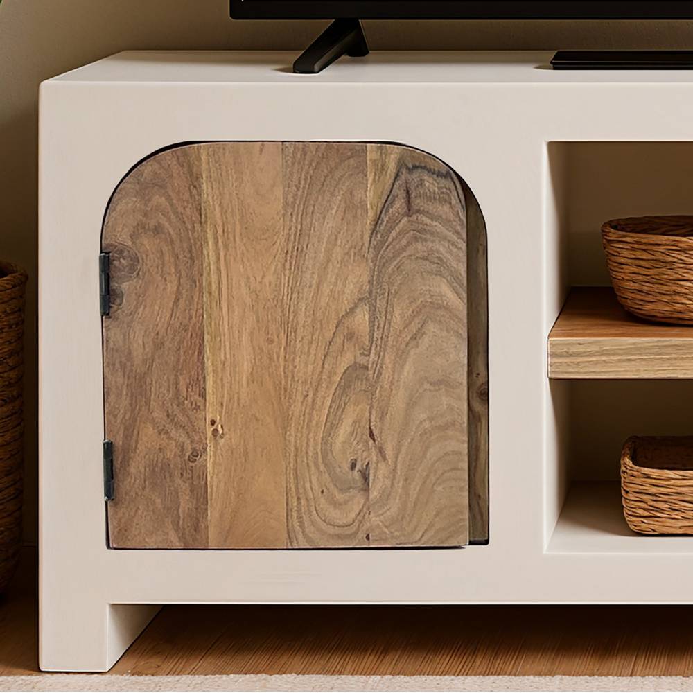 TV Board Janyna mit Struktur Kalkputz und Massivholz Türen