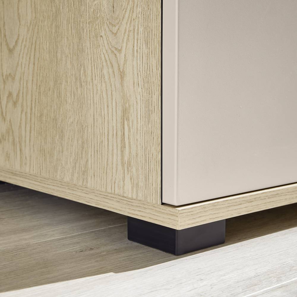 Highboard Helina in modernem Design mit Glastüren