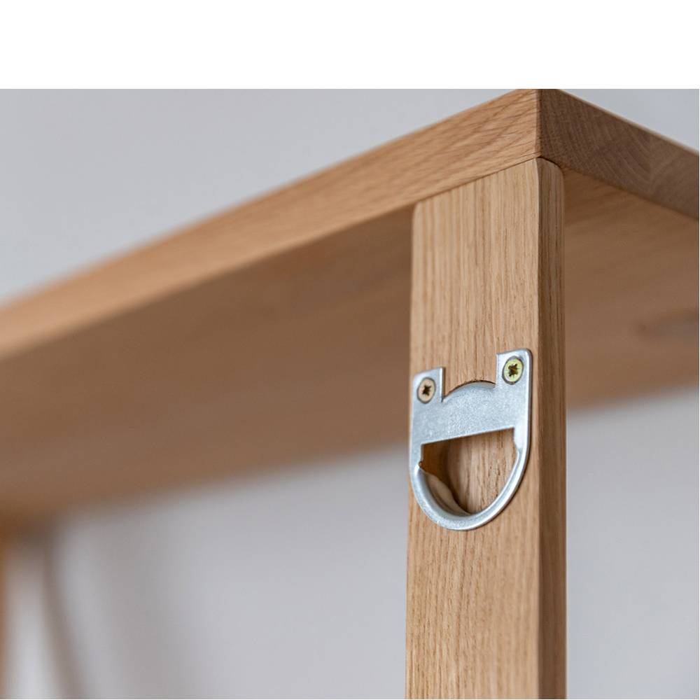 Hängegarderobe Gravura aus Eiche Massivholz mit 9 Kleiderhaken