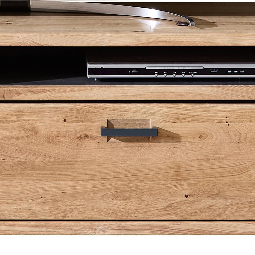 TV Lowboard Tablonero in Wildeichefarben mit einem offenen Gerätefach