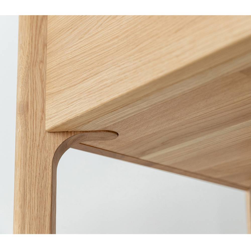 Schminkkonsole Gravura aus Eiche Massivholz in modernem Design
