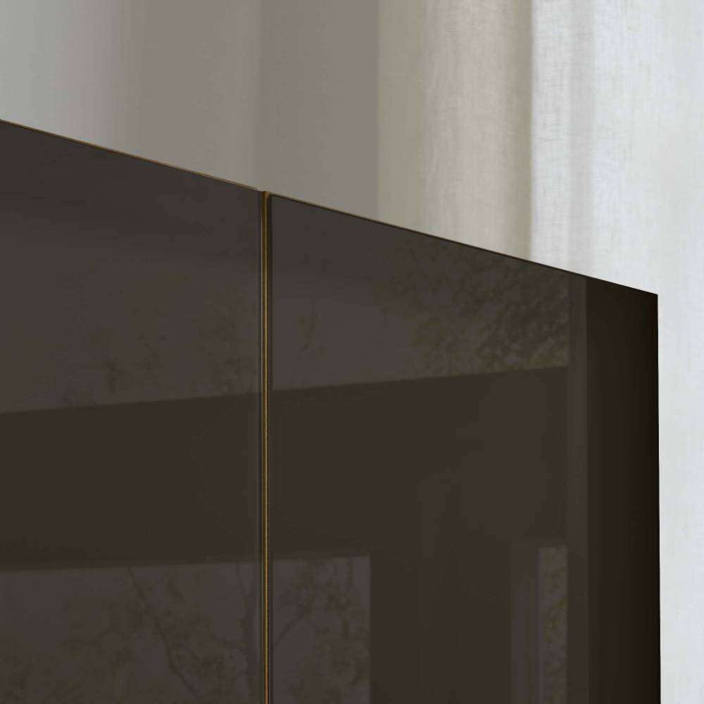 Drehtürschrank Merkur in modernem Design mit drei festen Kleiderstangen