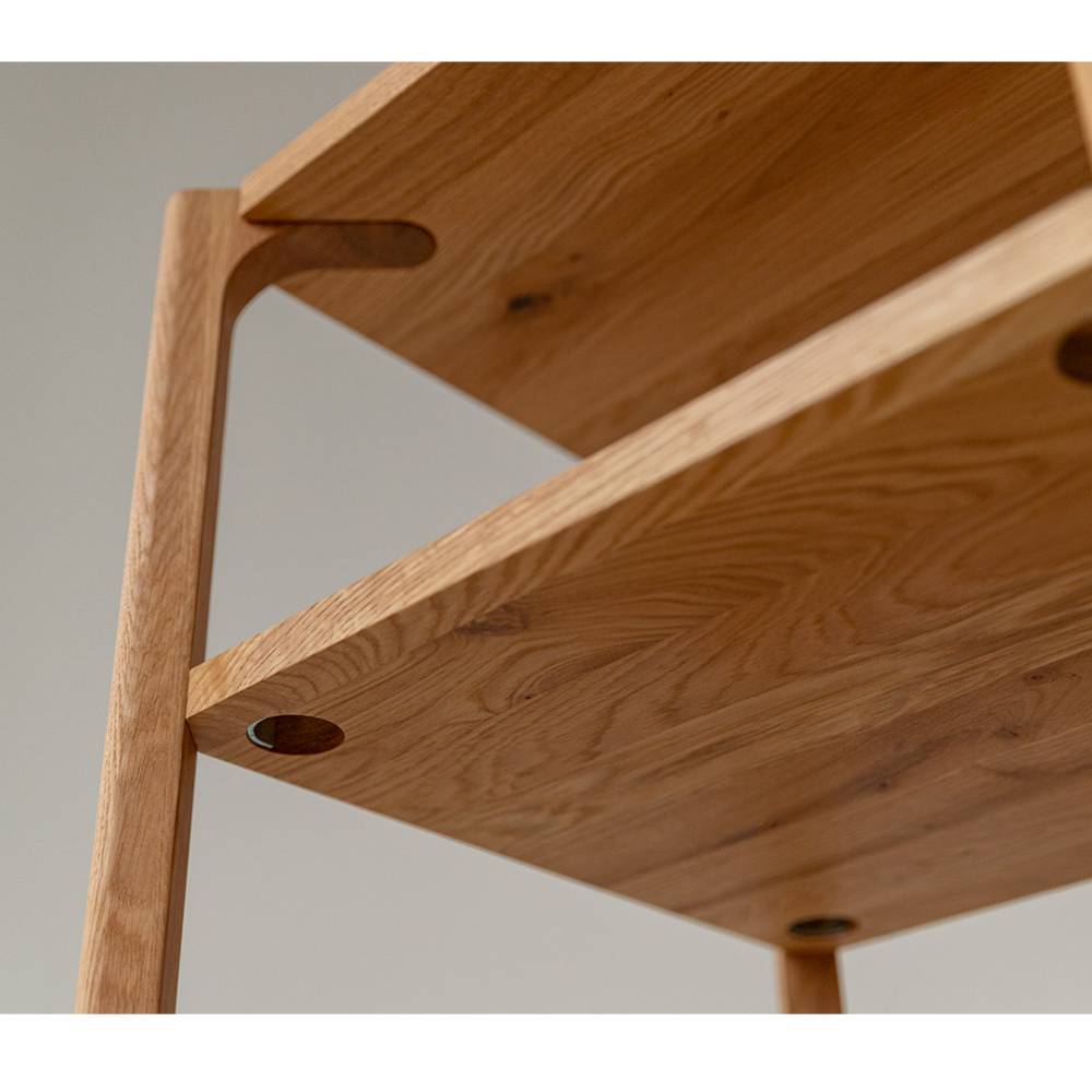 Massivholzregal Gravura aus Eiche Massivholz 80 cm hoch