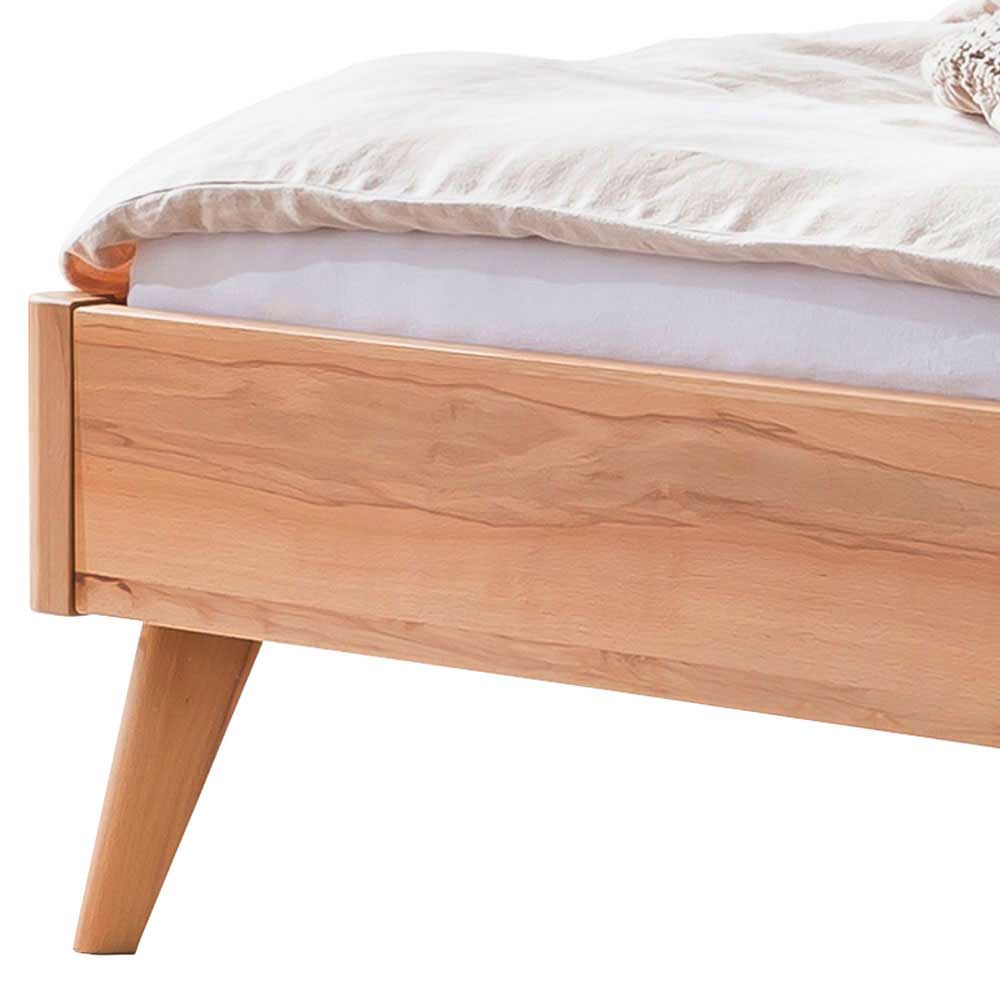 Niedriges Bett Ytolin aus Wildbuche Massivholz geölt
