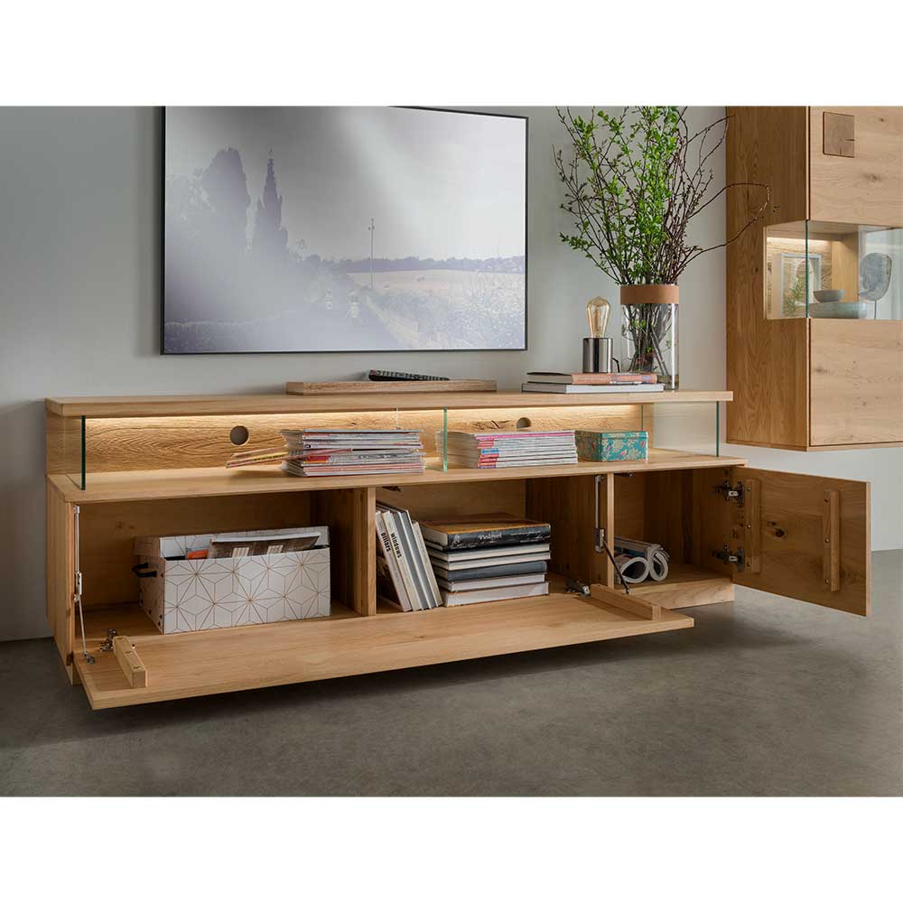 Massives TV Lowboard Onitos aus Wildeiche in modernem Design