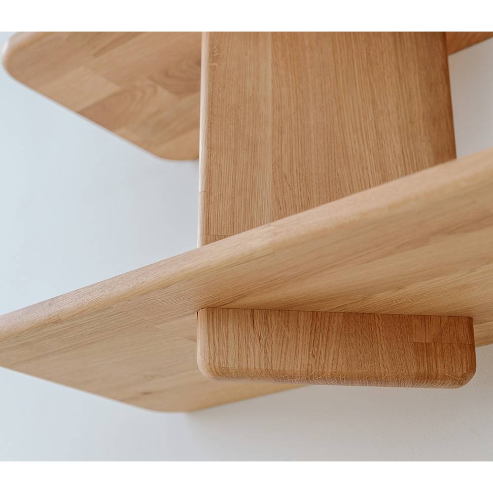 Wandregal Temuco im Skandi Design aus Eiche Massivholz