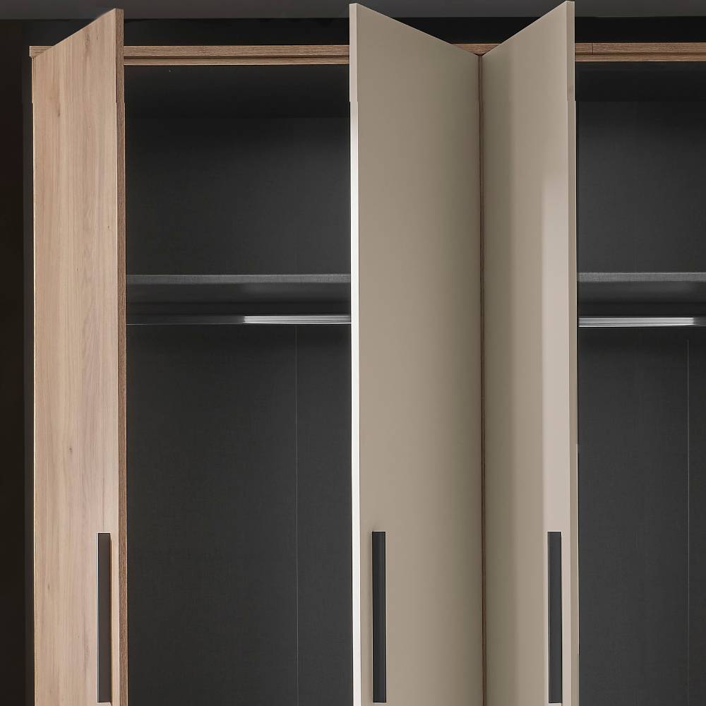 Kleiderschrank Mero mit Drehtüren 301 cm breit